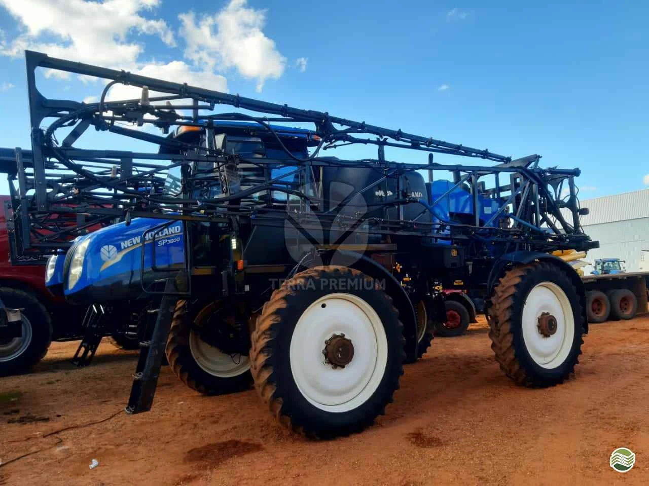 New Holland SP3500 — foto da unidade anunciada