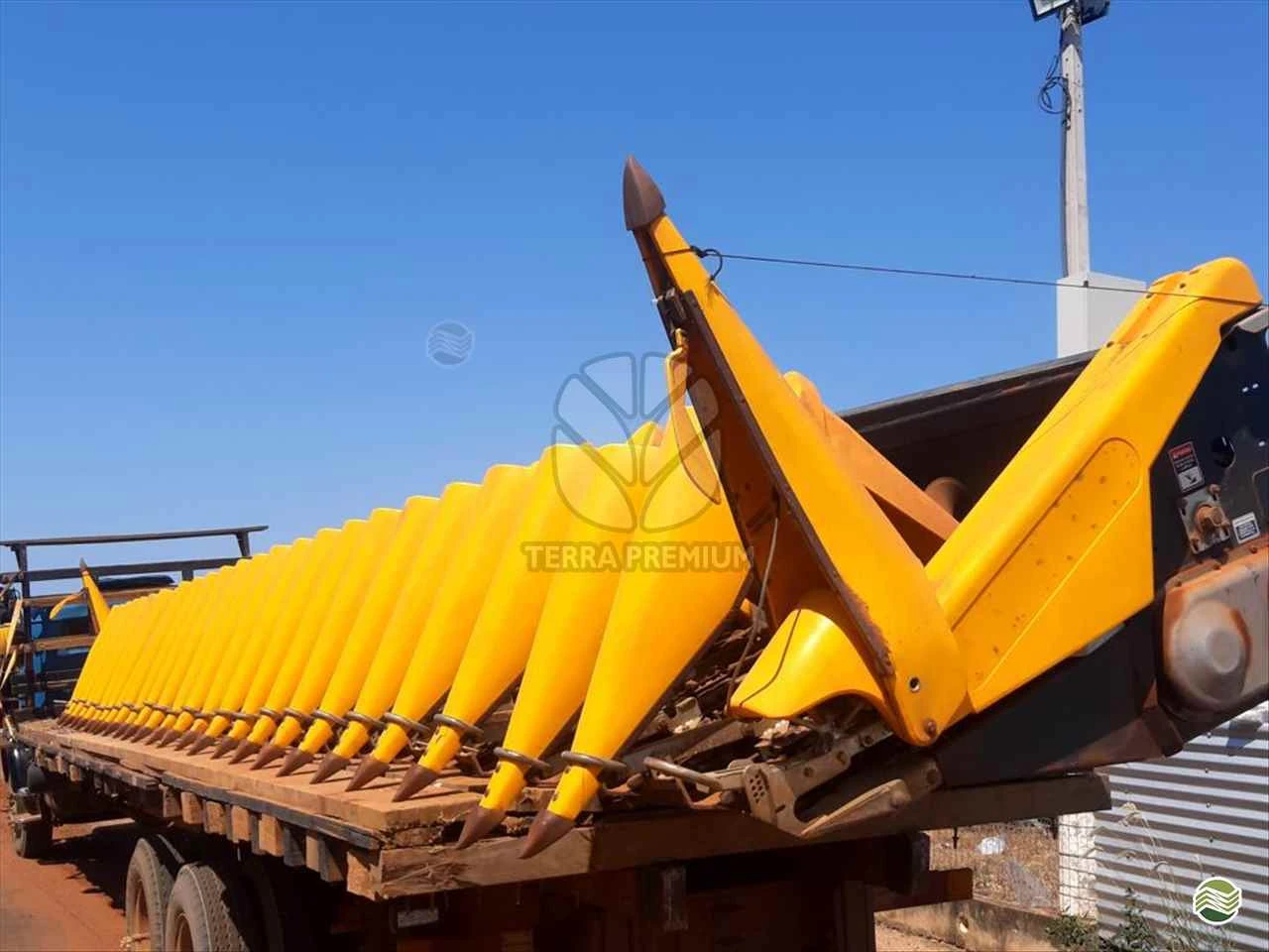 New Holland MILHO — foto da unidade anunciada