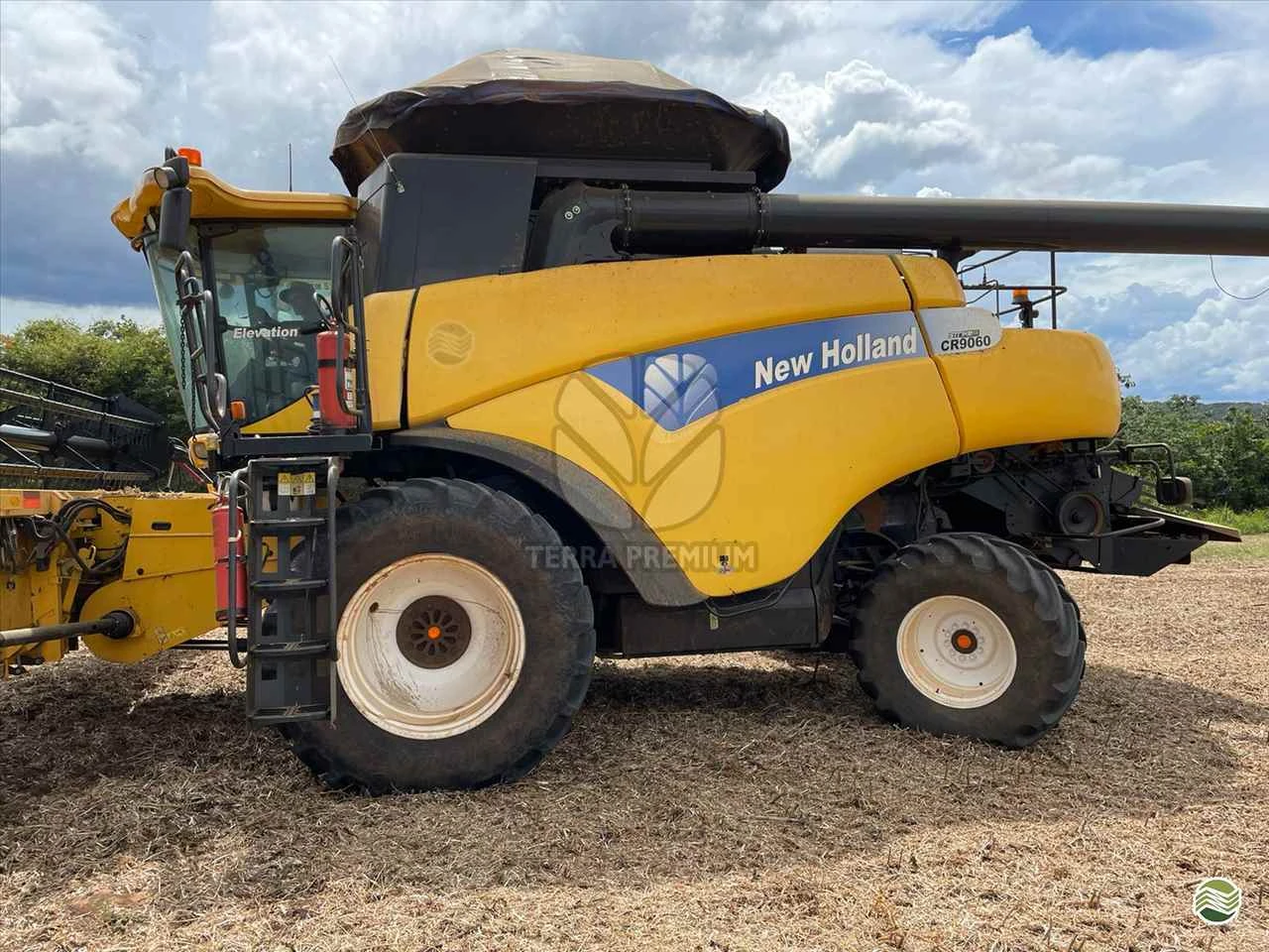 New Holland CR 9060 — foto da unidade anunciada