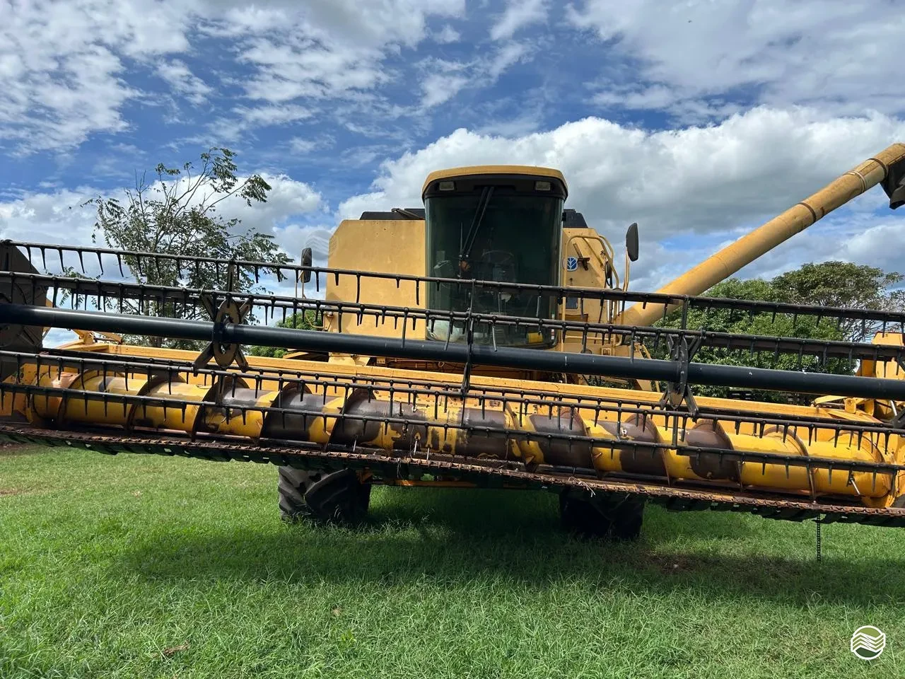 New Holland TC 59 — foto da unidade anunciada