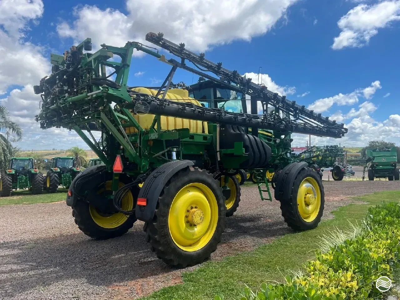 John Deere M4030 — foto da unidade anunciada