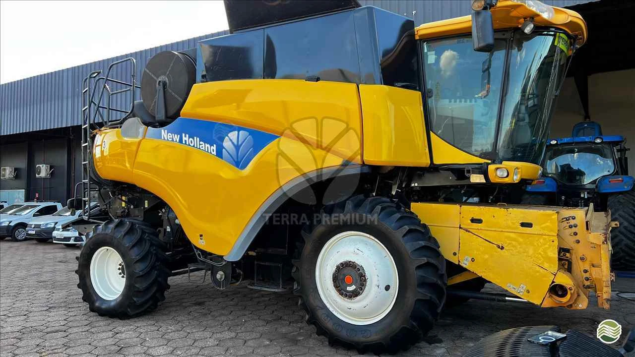 New Holland CR 9060 — foto da unidade anunciada